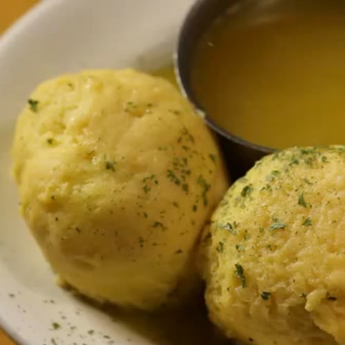 Carnegie Deli Matzo Ball Soup Carnegie Deli Matzo Ball Soup