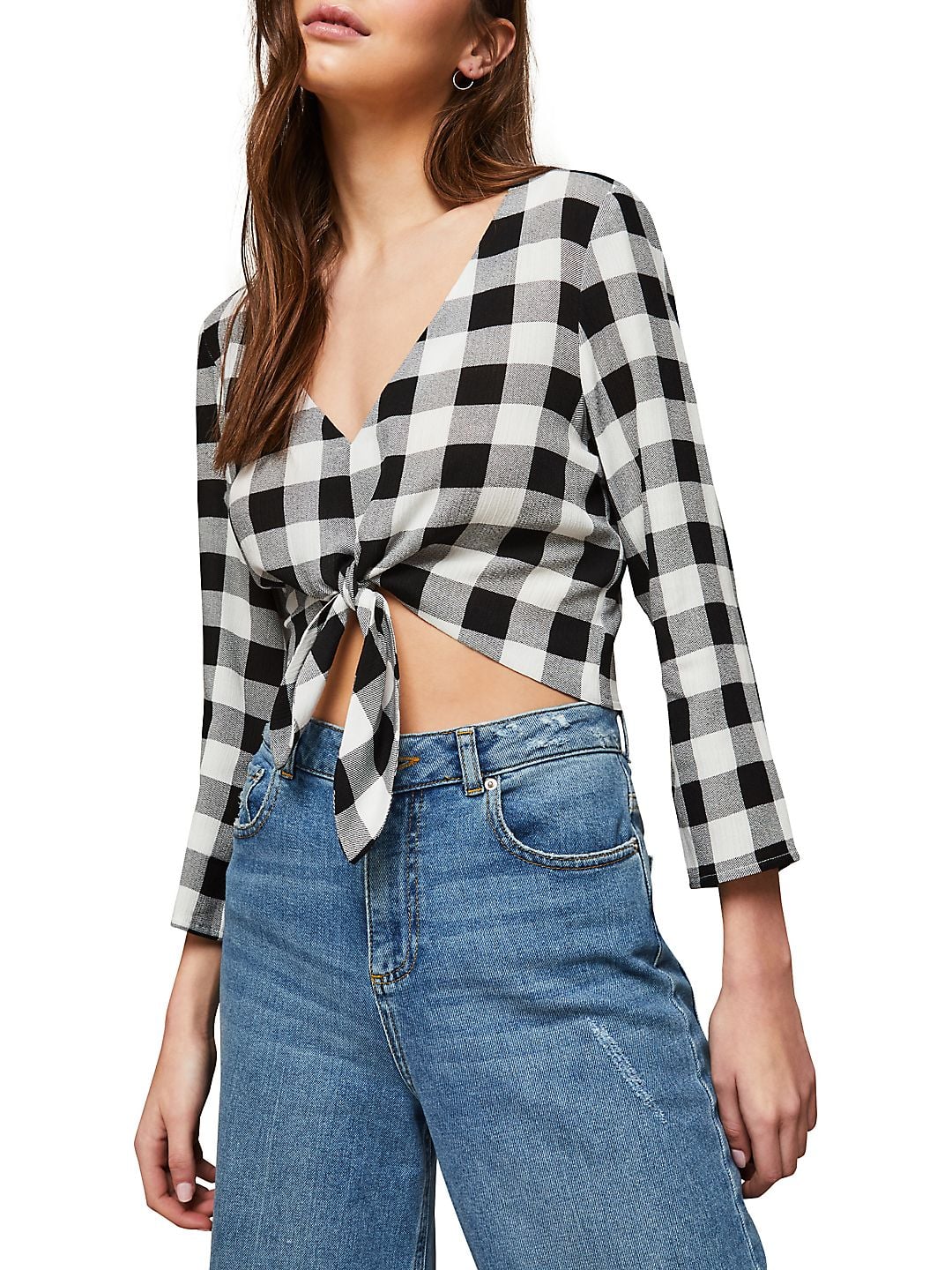 godt Veluddannet famlende Miss Selfridge Mono Crop Top | Trust Us — You'll Want These 11 Stylish Tops  For Summer, and They're All Under $40 | POPSUGAR Fashion Photo 2