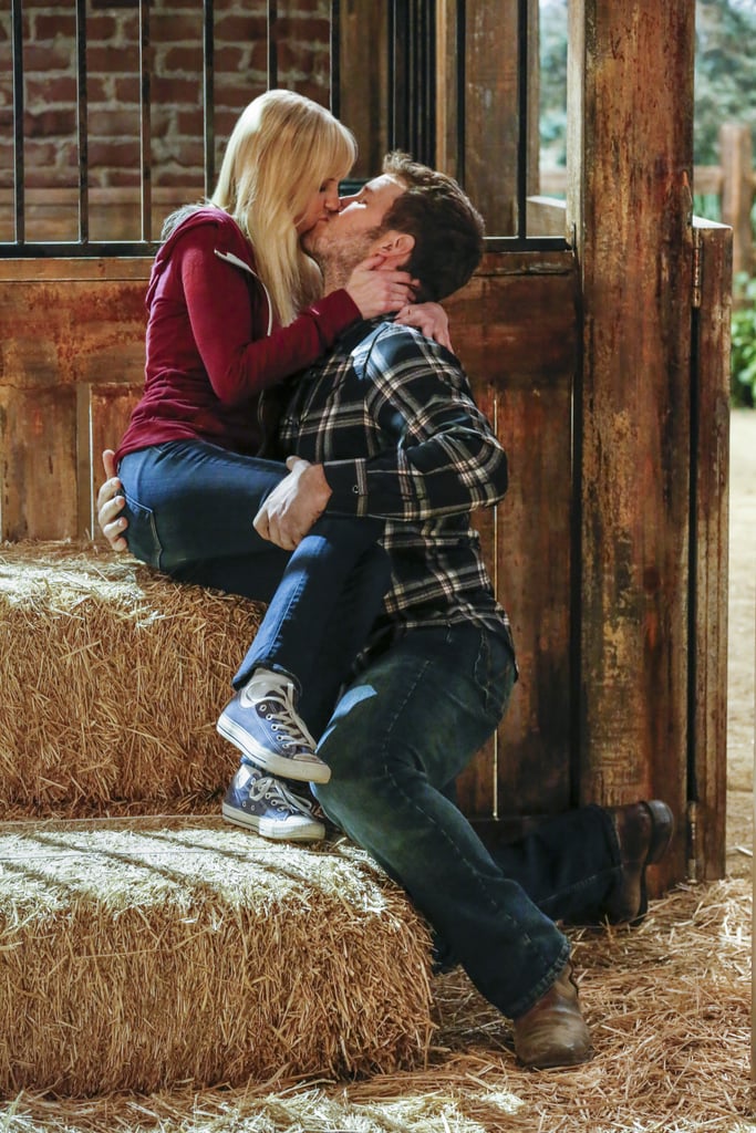 Chris Pratt and Anna Faris on Mom Pictures
