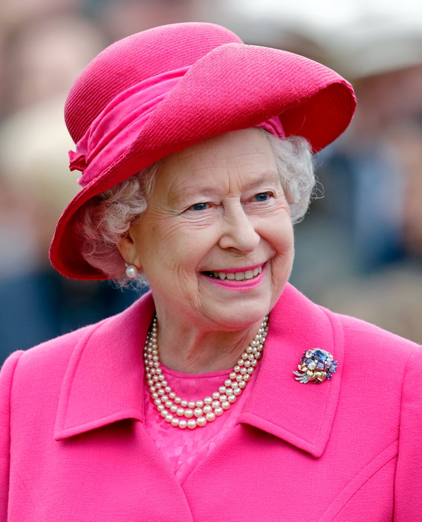 Queen Elizabeth II s Monochromatic Makeup In 2005 Queen Elizabeth II 