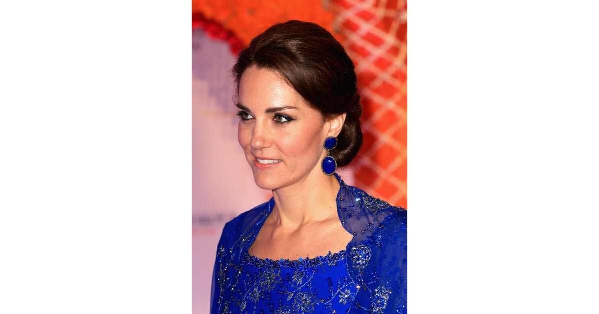 For a gala in Mumbai, Kate wore heavy black eyeliner and a subtle lip