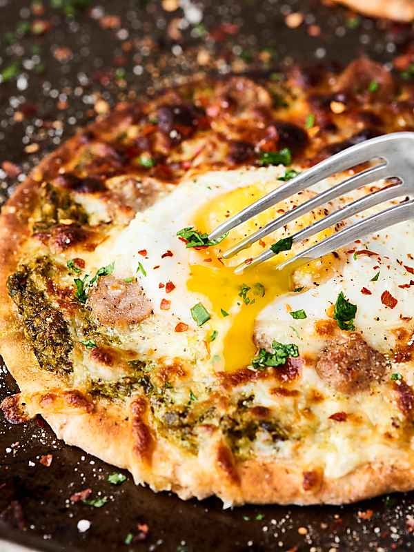 Mini Breakfast Pizzas | Best Brunch Recipes For Mother's Day | POPSUGAR ...