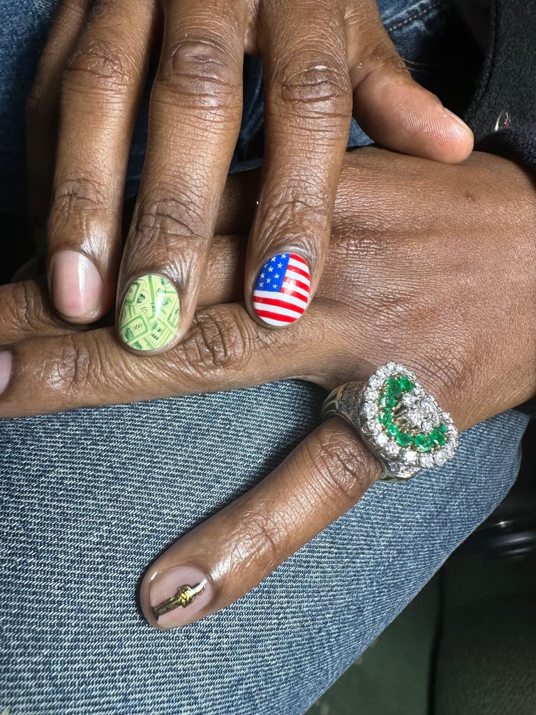 美联社美元岩石的奥斯卡指甲是蕾哈娜