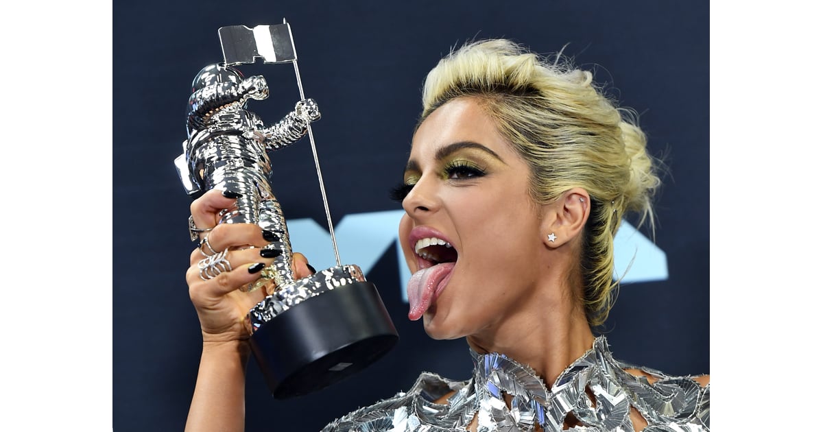 Bebe Rexha At The 19 Mtv Vmas Best Pictures From The 19 Mtv Vmas Popsugar Middle East Celebrity And Entertainment Photo 15