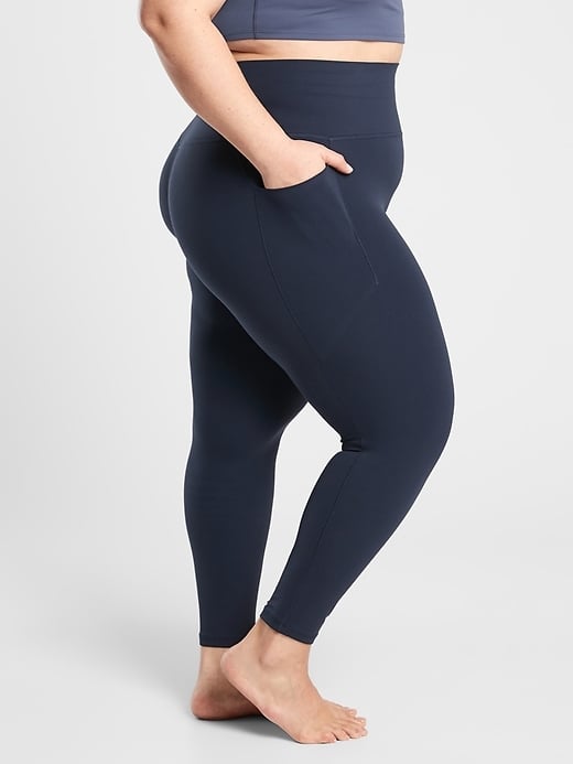 Athleta Salutation Stash Pocket II Tight | What to Wear to Club Pilates ...