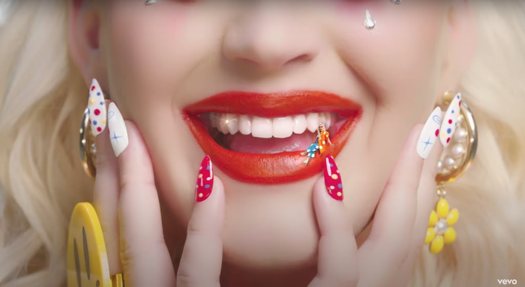 See Katy Perry's "Smile" Music Video Nail Art