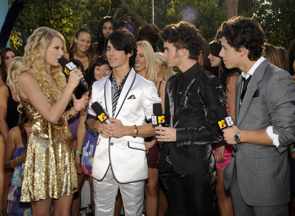 Jonas Brothers Reaction to Taylor Swift BBMAs Performance