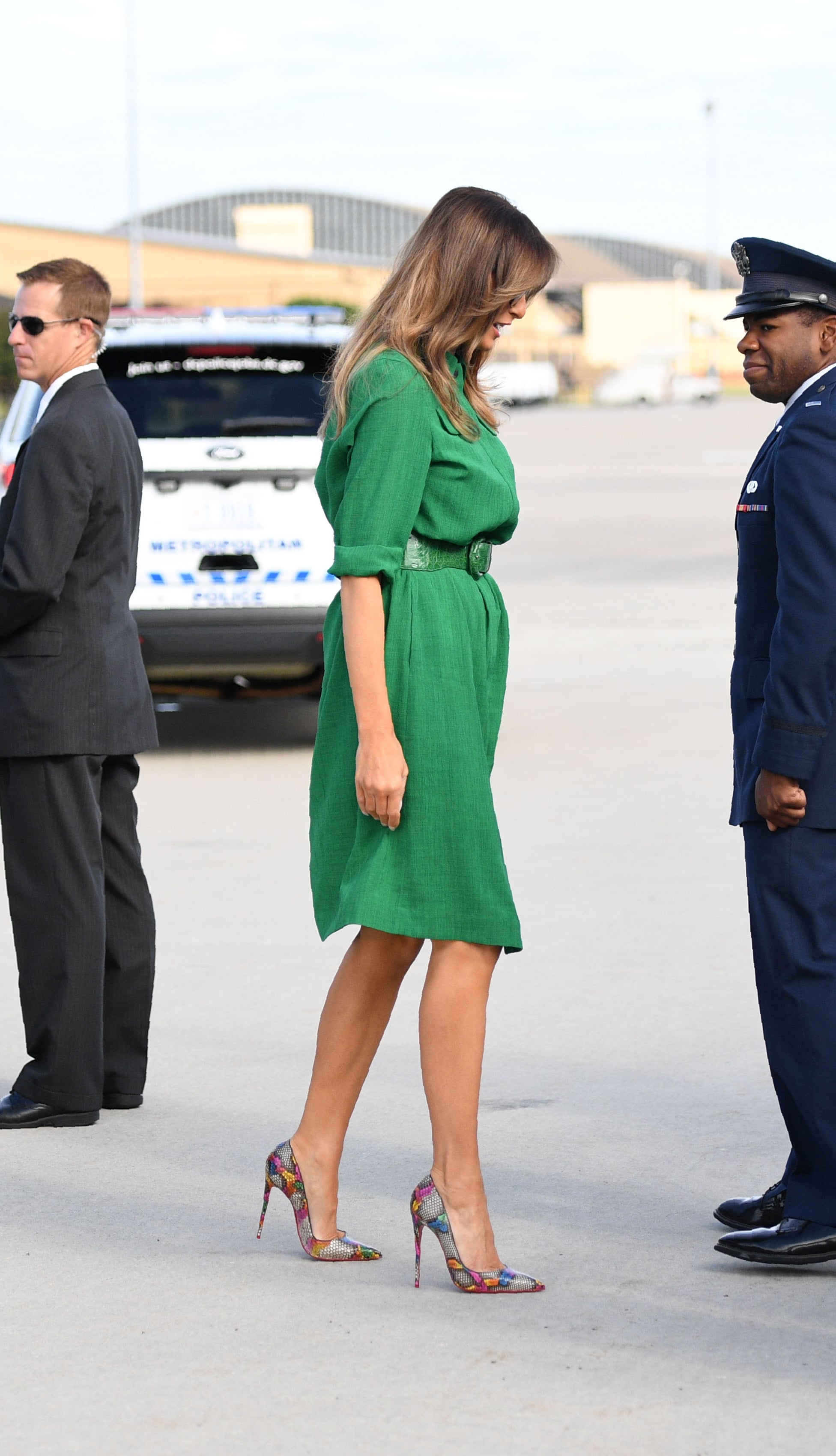 tolv Awakening Sammenbrud Melania Trump's Green Dress and Christian Louboutin Heels | POPSUGAR Fashion