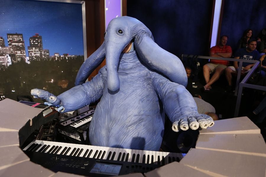Jeff Babko as Max Rebo