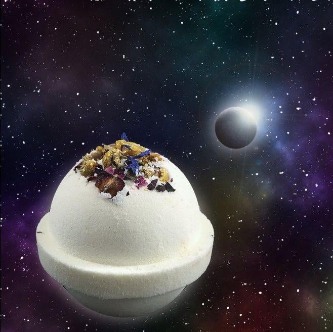 Mercury Retrograde 250mg Bath Bomb