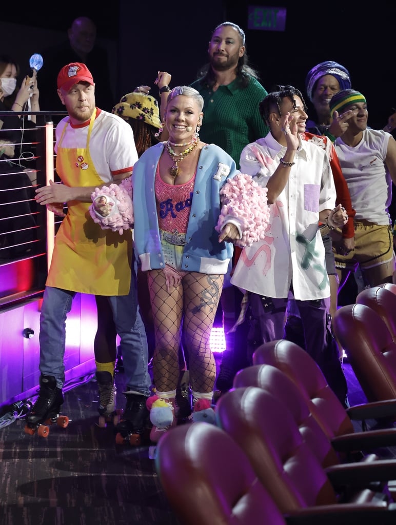 Pink AMAs Performance 2022