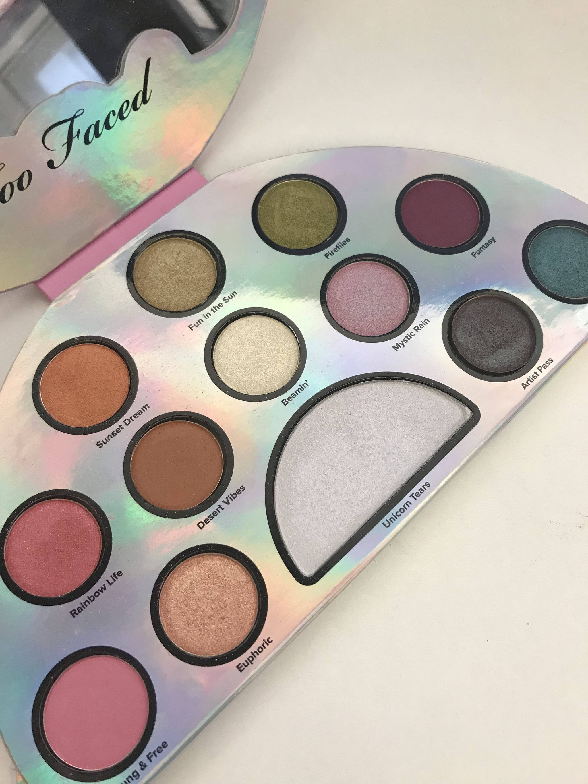 To faced life is. Too faced тени Life is a Festival. Too faced тени Unicorn. Eye Shadow Unicorn тени. Unicorn Rock палетка.