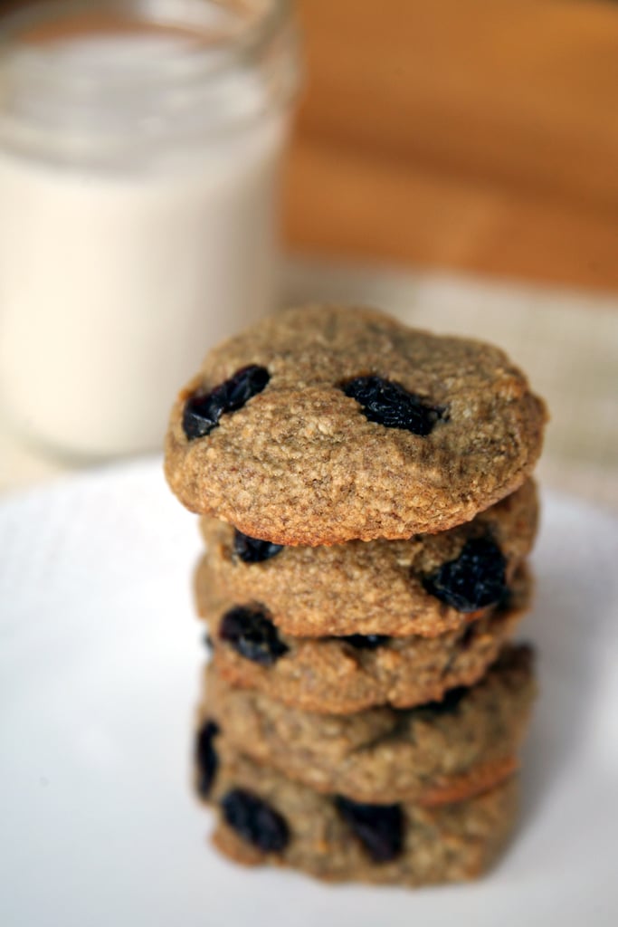 Cinnamon and Date-Sweetened Cookies