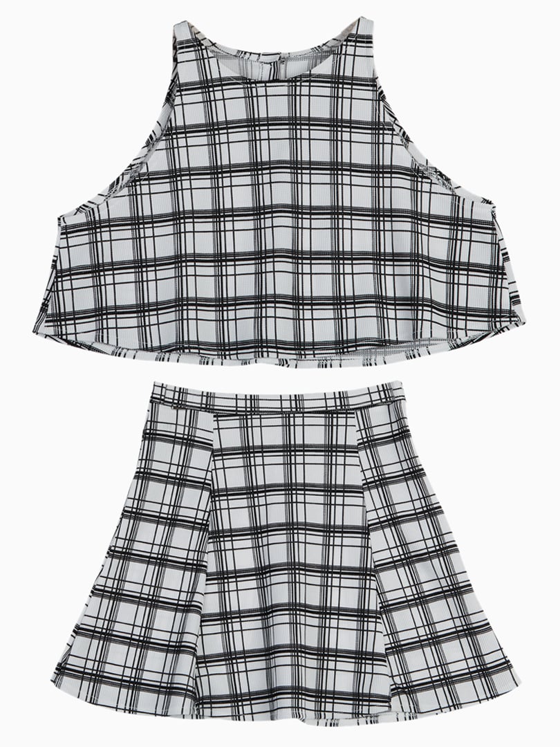 Taylor Swift's Matching Set Street Style | PS Fashion