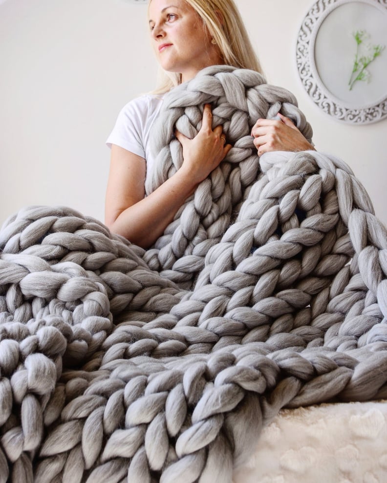 To Keep Cozy: Chunky Knit Blanket
