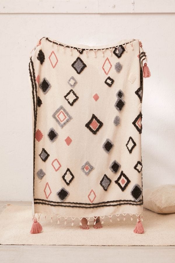 Diamond Tufted Throw Blanket