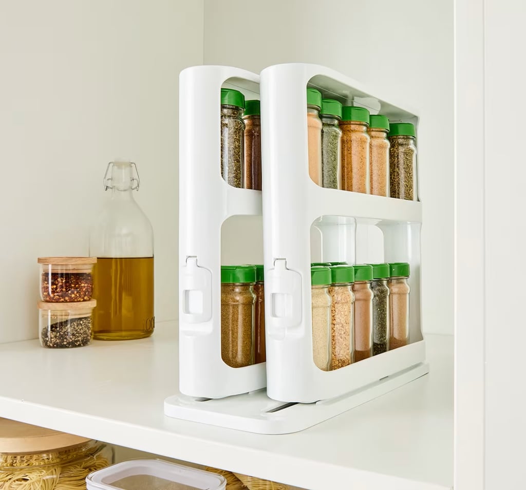 A Rotating Spice Rack That Keeps Everything Within Reach
