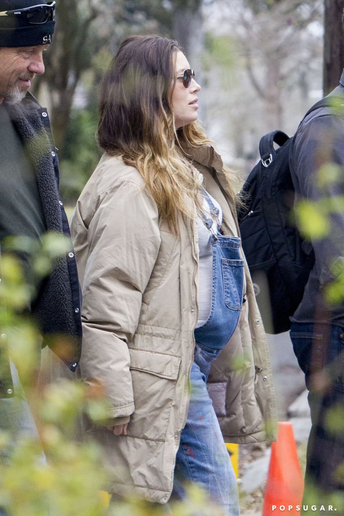 Jessica Biel Pregnant in Overalls