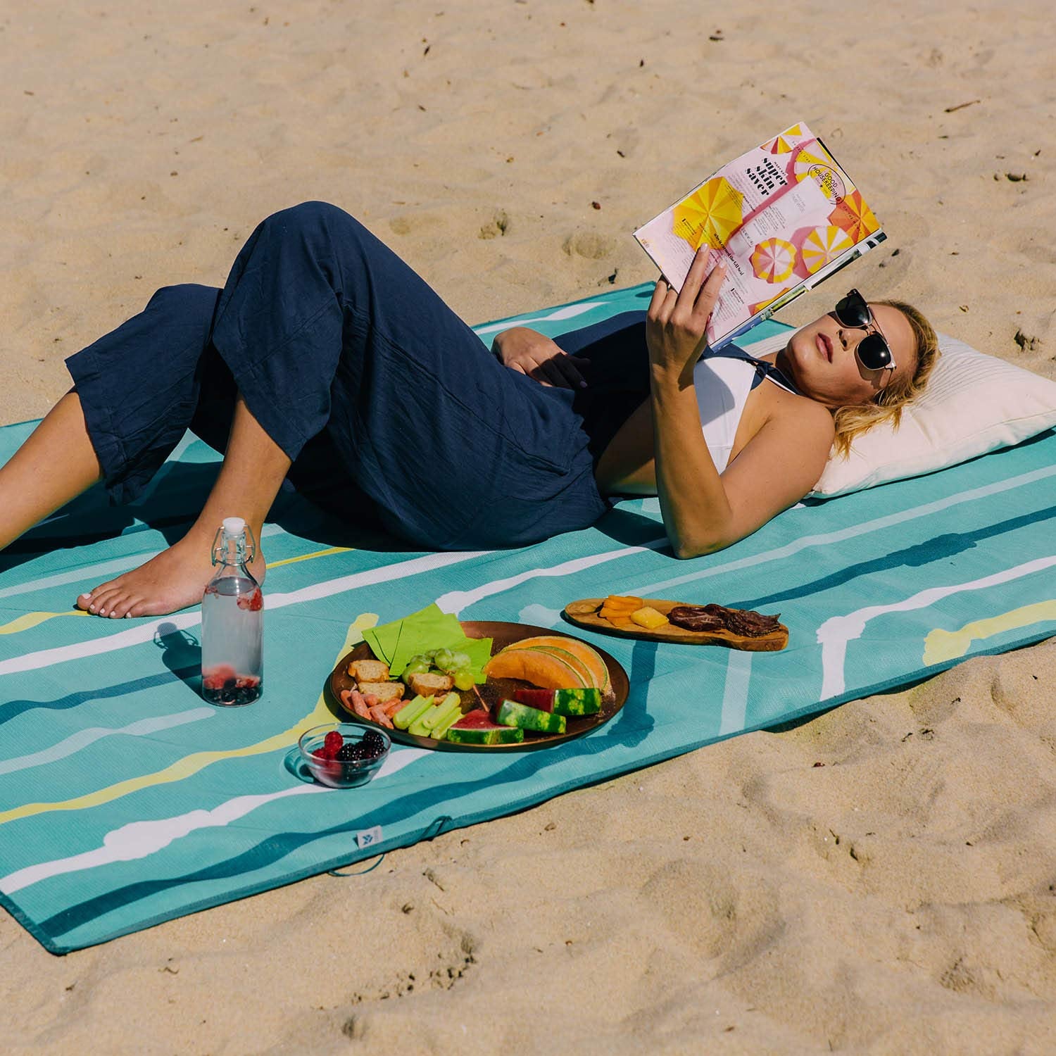 mesh beach blanket