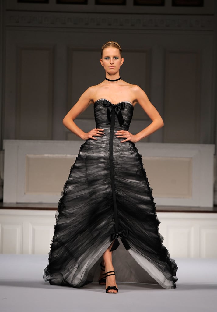 Spring 2011 New York Fashion Week: Oscar De La Renta 2010-09-17 10:22:48 Spring 2011 New York Fashion Week: Oscar De La Renta 2010-09-17 10:22:48