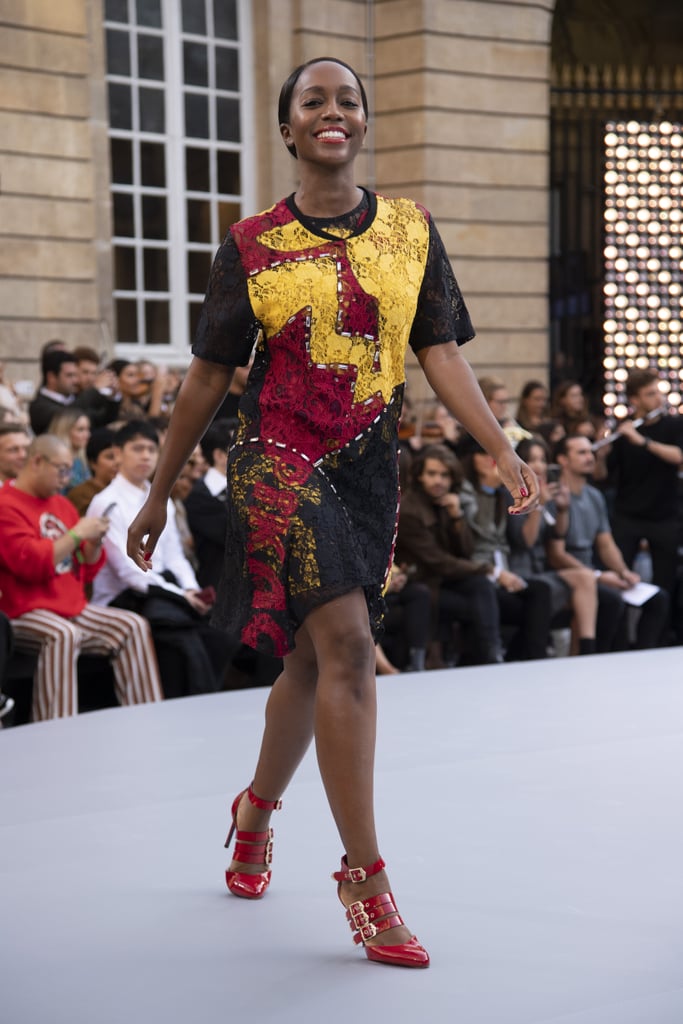 Aja Naomi King Walks Le Défilé L'Oréal Paris 2019