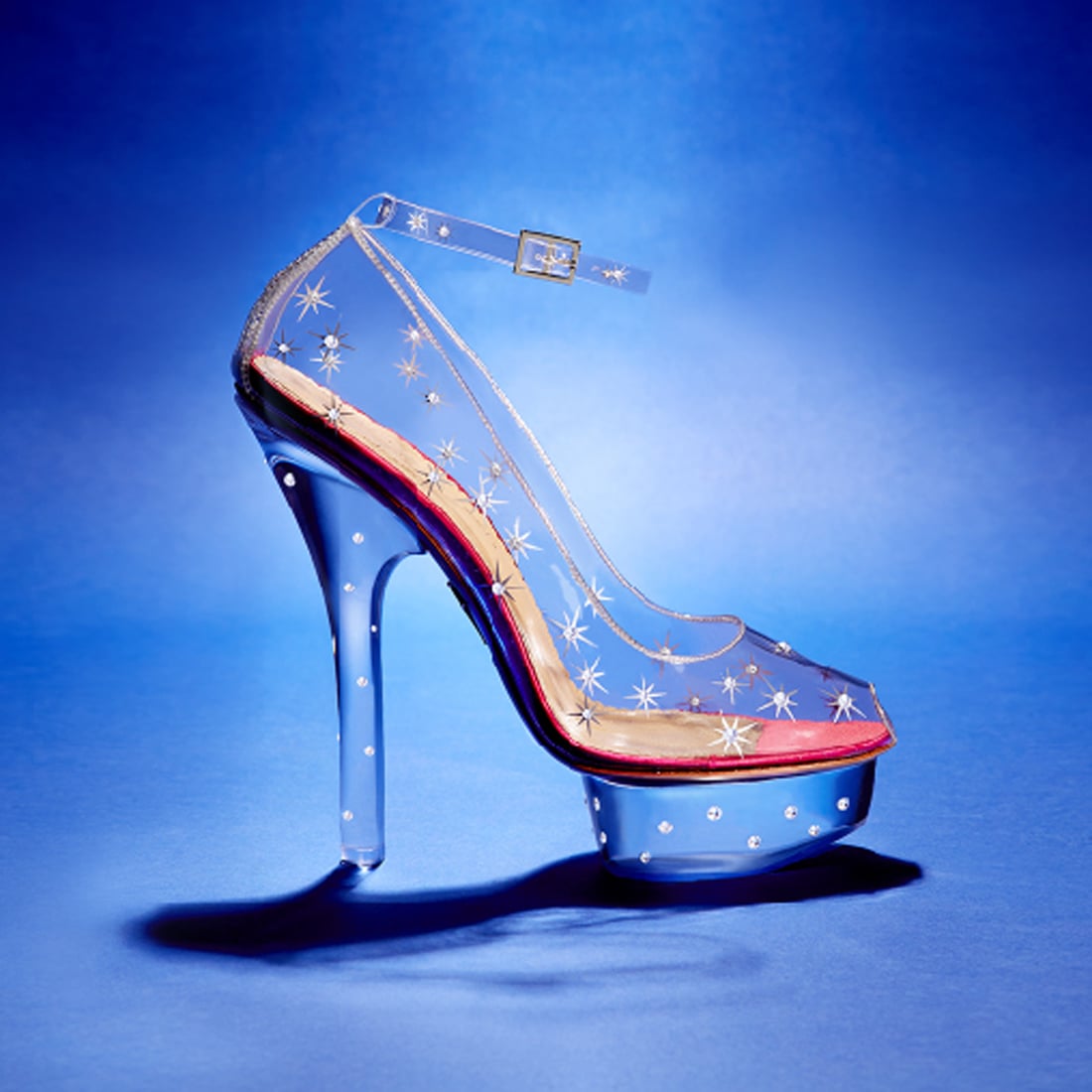 glass shoes of cinderella