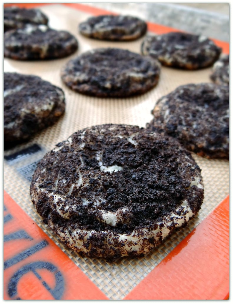 Oreo Cheesecake Cookies