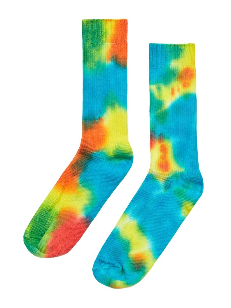 How to Wear Tie-Dye Socks