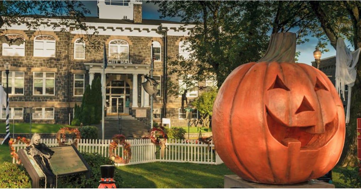 Visit The Real Halloweentown POPSUGAR Smart Living