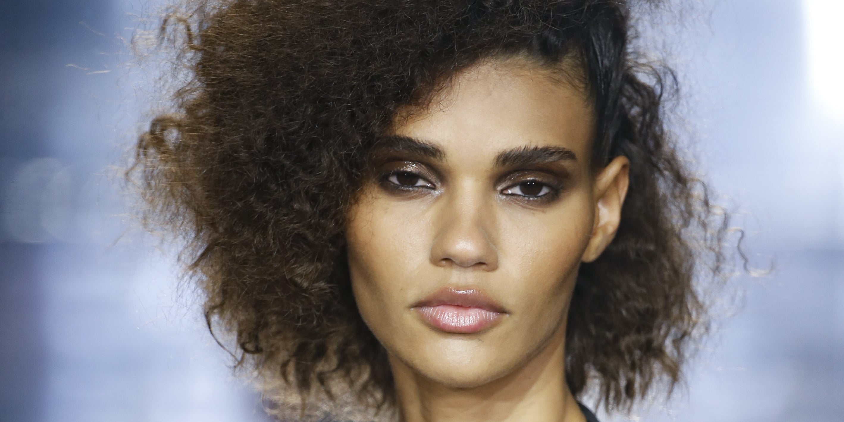 what-is-indie-sleaze-beauty-popsugar-beauty
