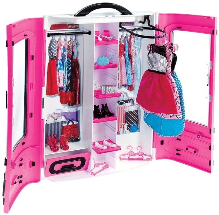 Barbie Fashionistas Ultimate Fab Closet