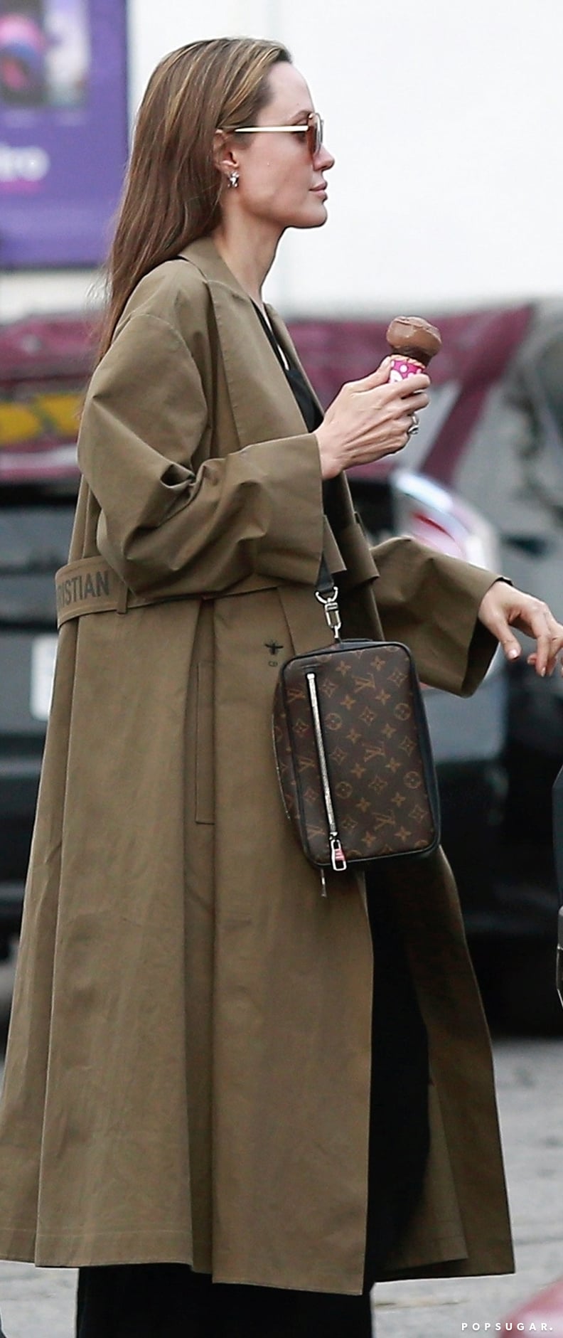 Angelina Jolie Louis Vuitton Wristlet 2019