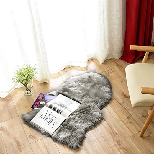 Carvapet Luxury Soft Faux Sheepskin Rug
