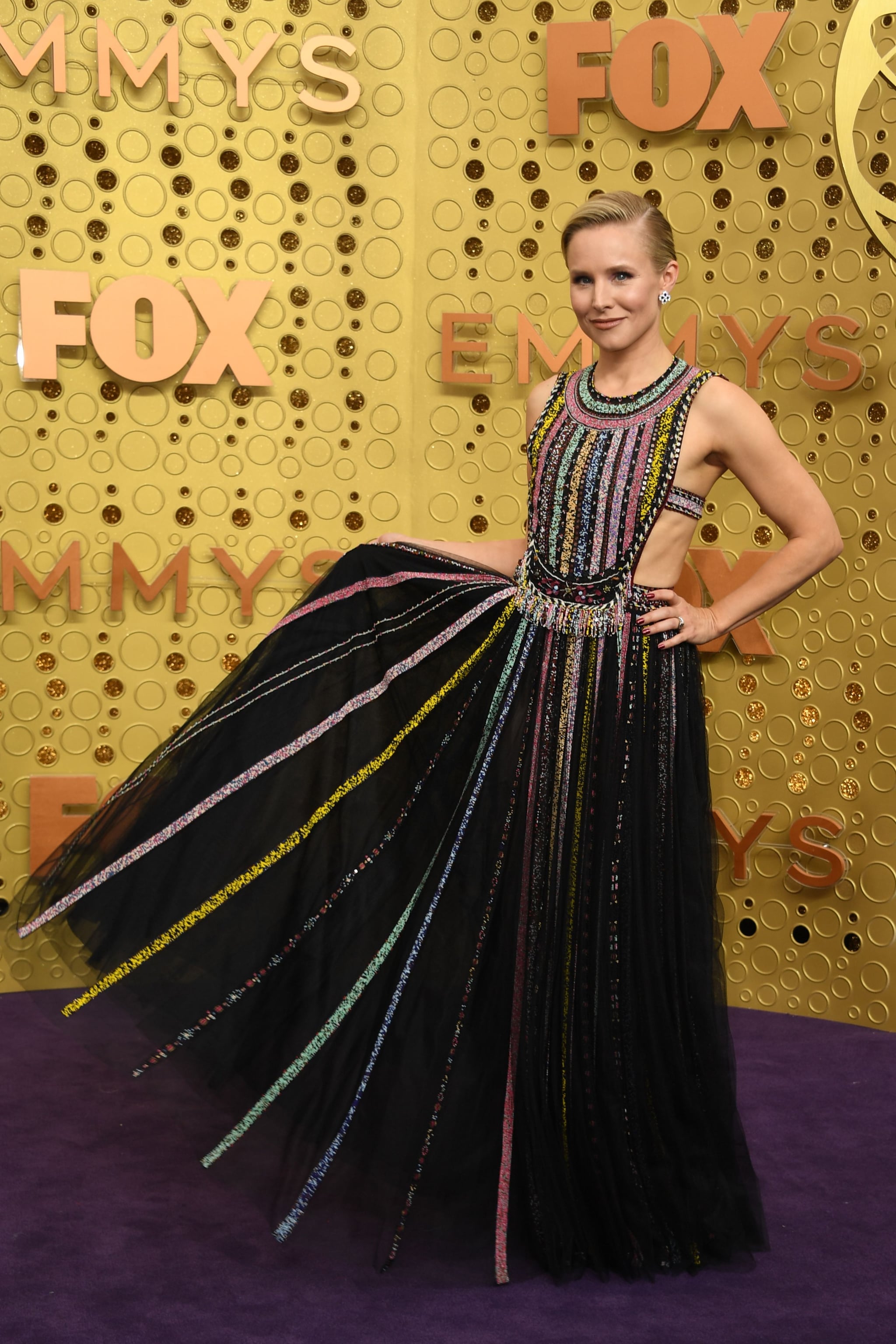 Kristen Bell's Emmys Look Is More Than Just a Pretty Dress — There's a  Message Behind It
