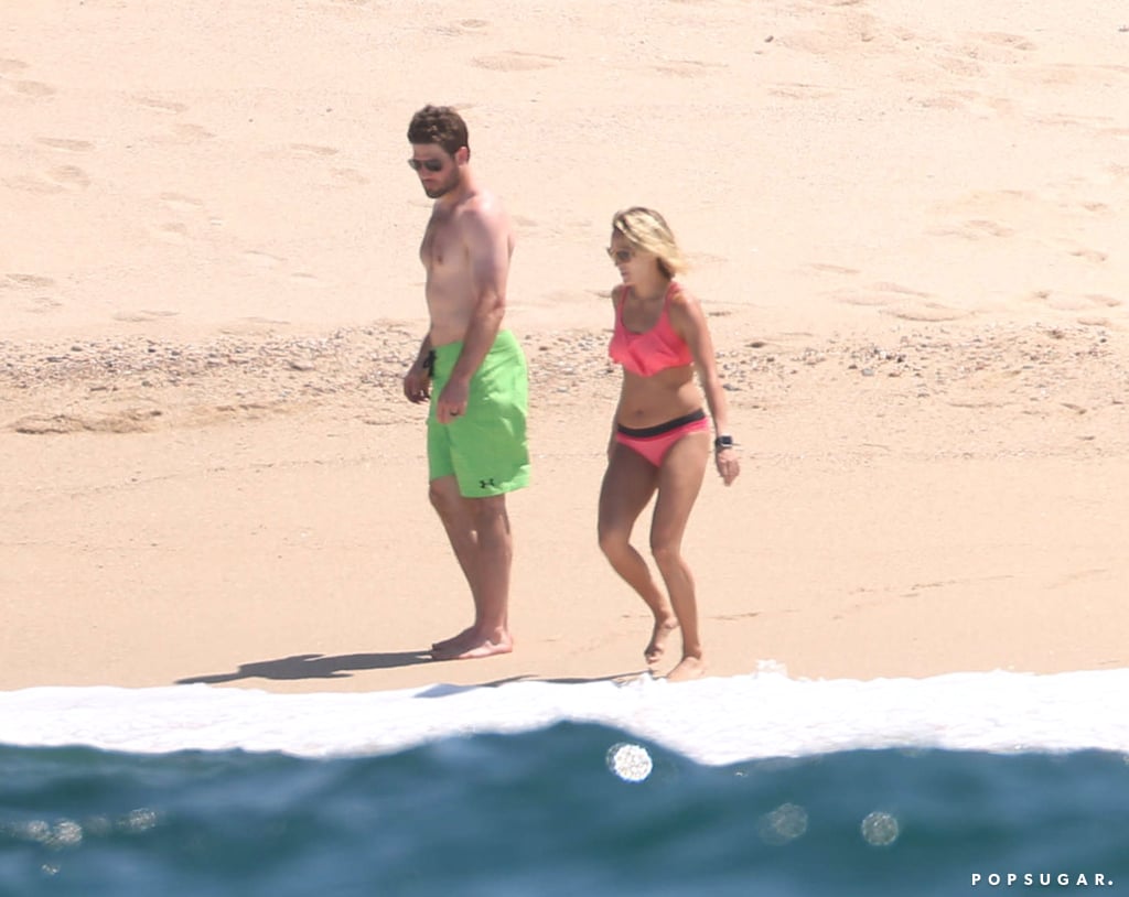 Carrie Underwood Bikini Pictures in Mexico July 2016