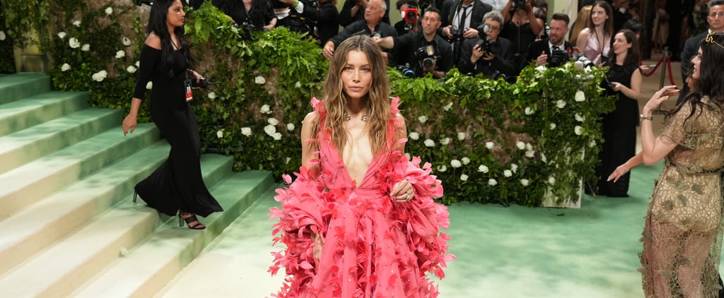 Doctors Weigh In on Jessica Biel's 20-Pound Epsom Salt Bath