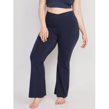 Old Navy - Extra High-Waisted PowerChill Super-Flare Pants for