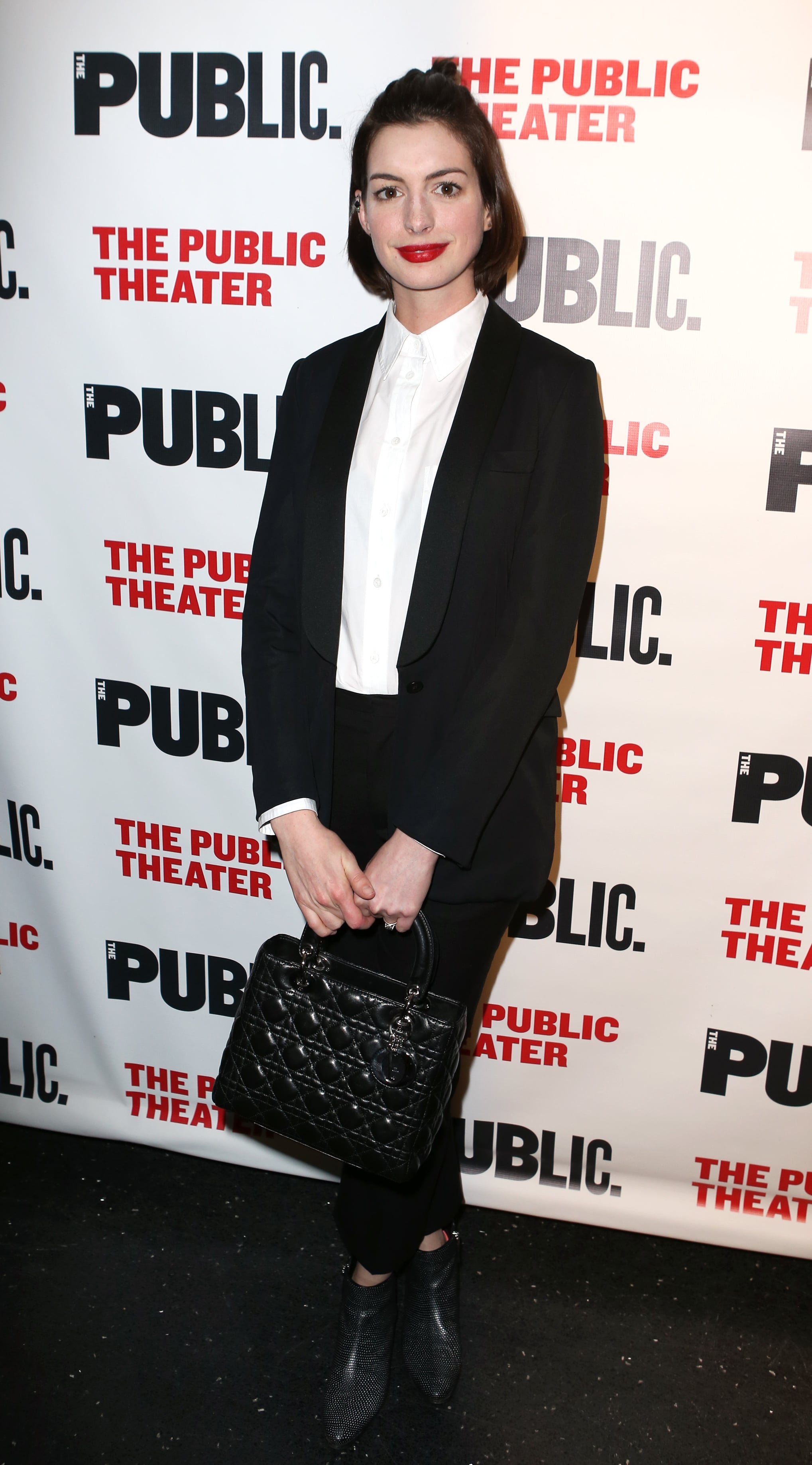 Anne Hathaway Went With A Black And White Ensemble For A Performance Can T Miss Celebrity Pics Popsugar Celebrity Photo 22