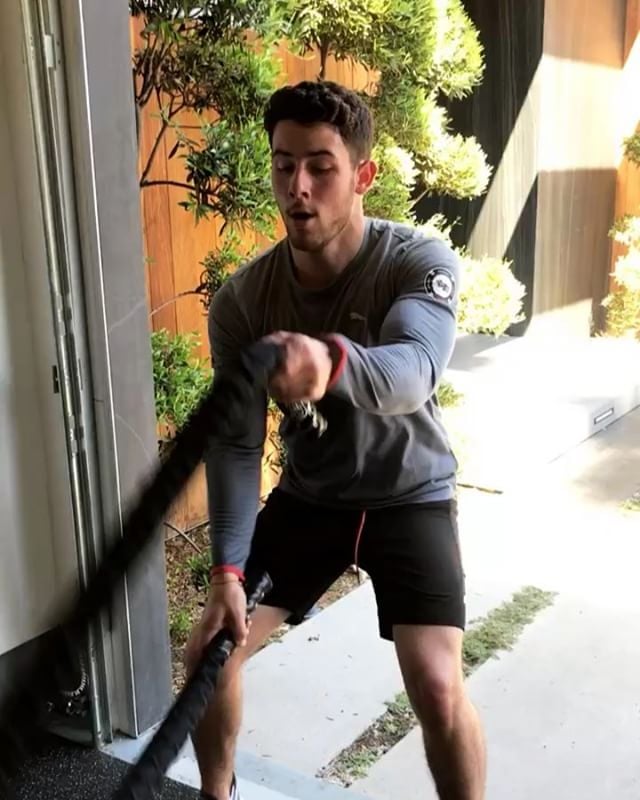 Prianka Chopara And Nick Jones Hot Fucking - Nick Jonas Battle Ropes Workout | POPSUGAR Fitness
