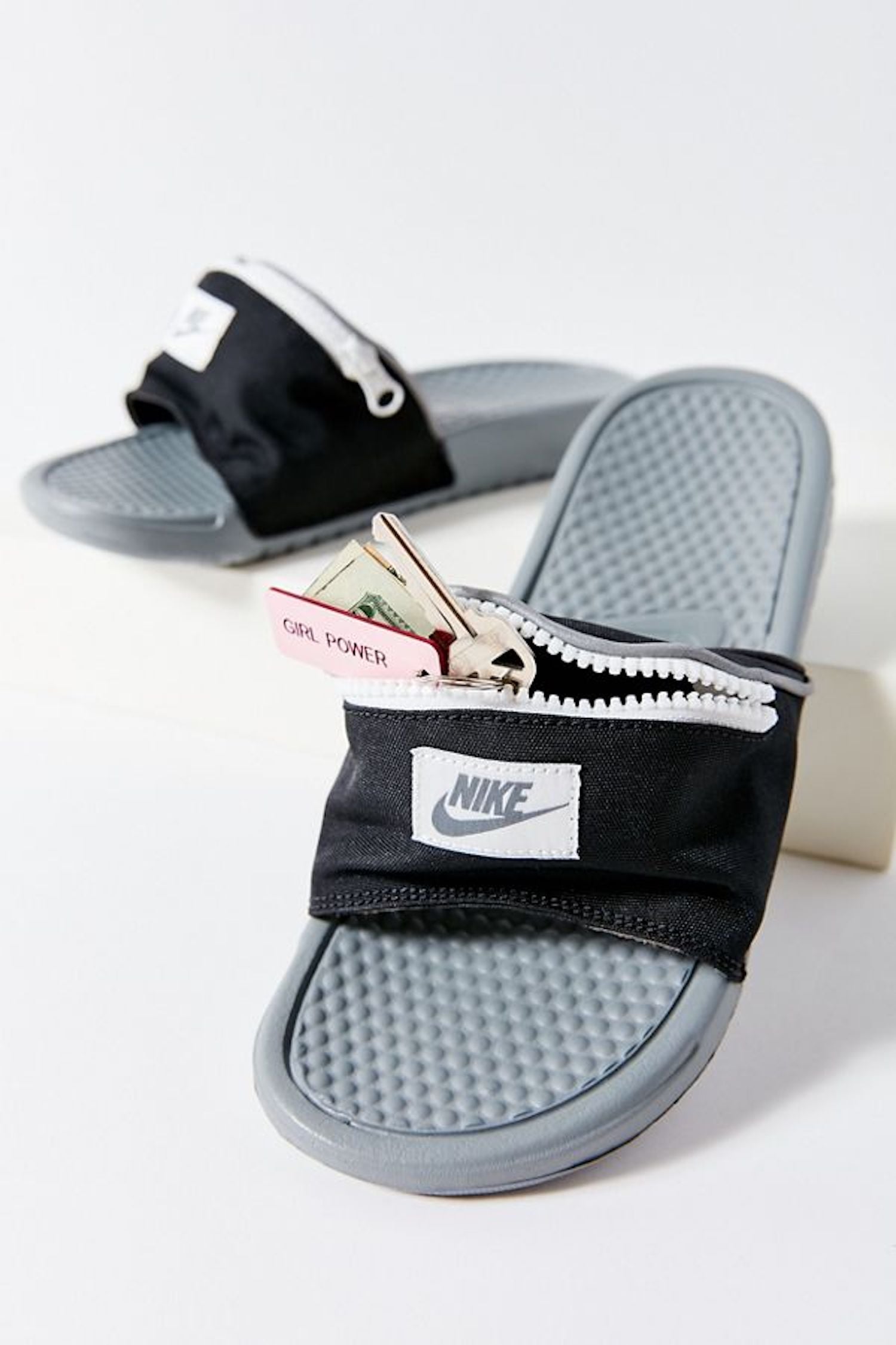 nike slippers fanny pack