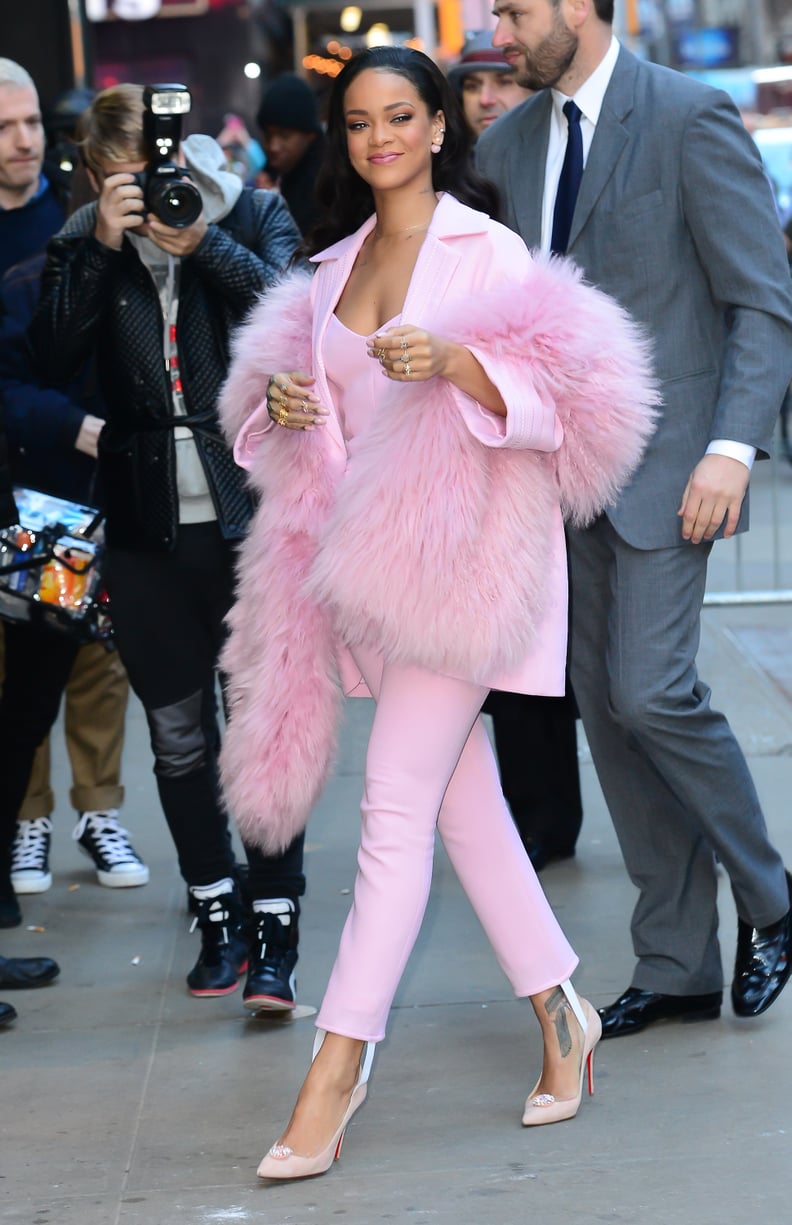 Is Supreme Hollywood's Favorite Fashion Brand?  Winter streetwear, Rihanna  street style, Rihanna outfits