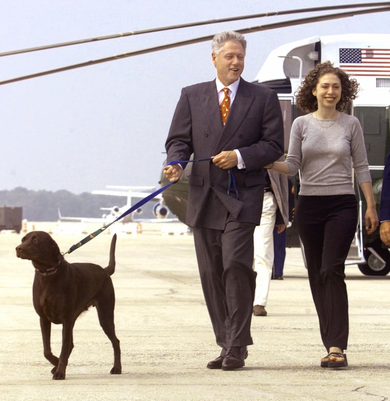 总统比尔·克林顿与切尔西和伙计,1998