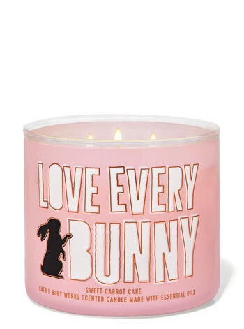 Bath & Body Works Carrot Cake 3-Wick Candle