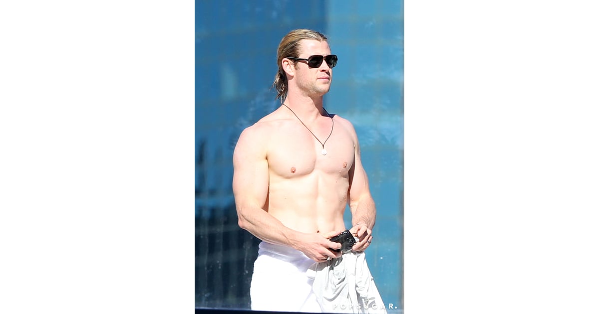 Chris Hemsworth Shirtless Pictures Popsugar Celebrity Photo 19 