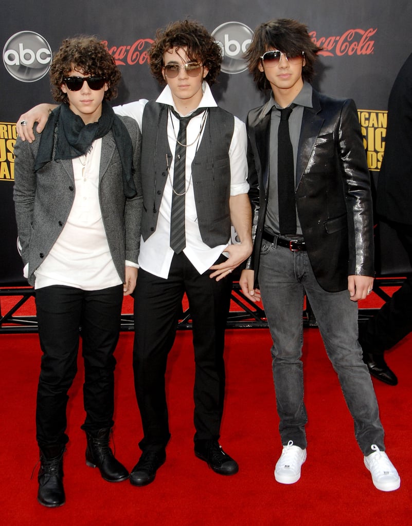 Jonas Brothers American Music Awards Costumes