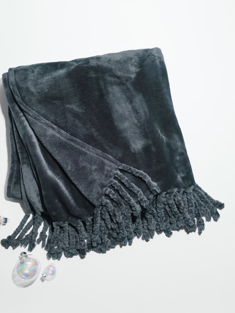 A Best-selling Blanket: Nordstrom Bliss Plush Throw