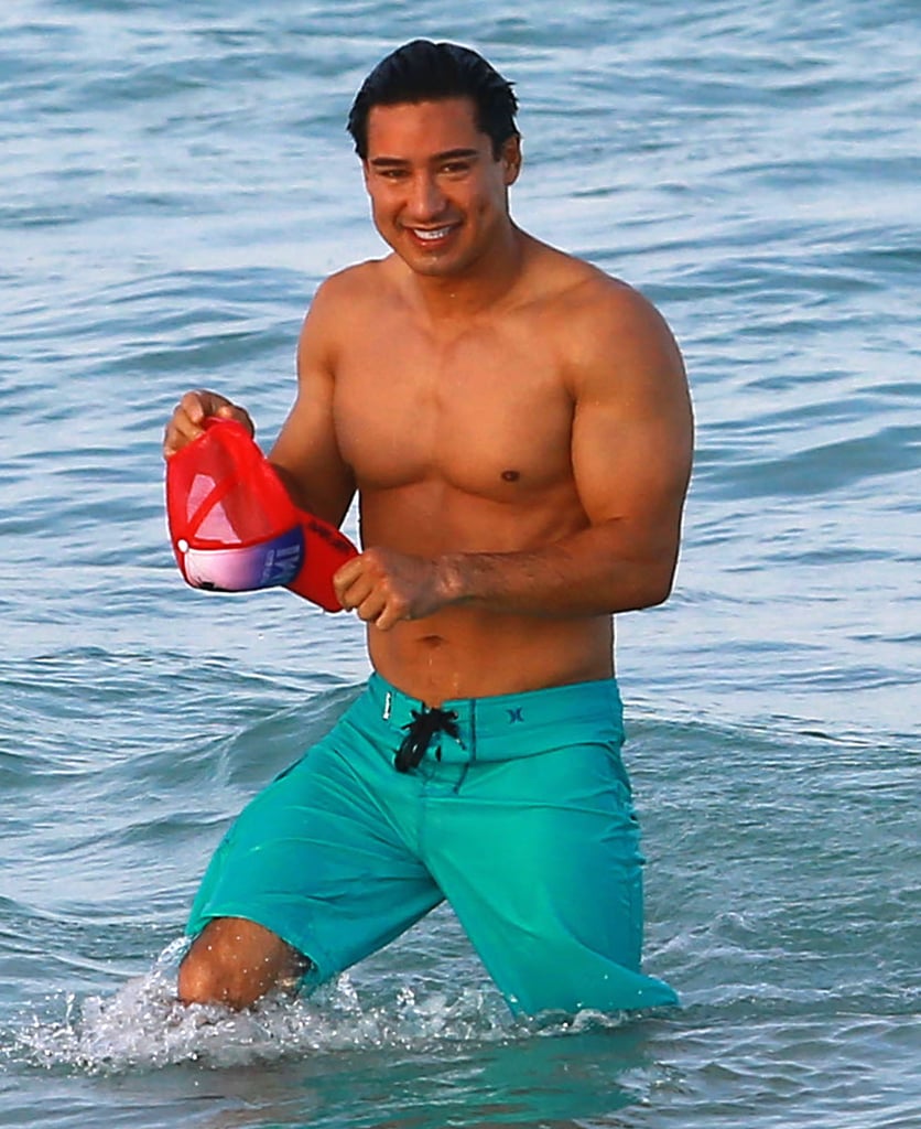 Shirtless Mario Lopez With Wife in Miami Beach | Pictures