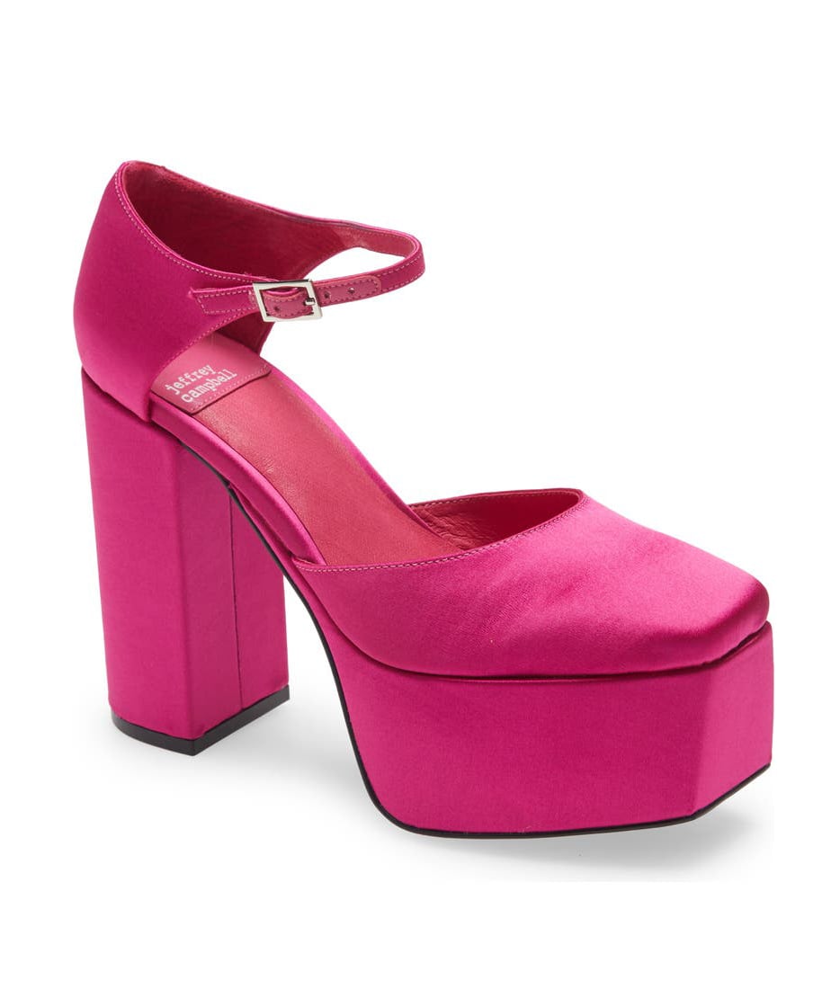 Beyonc s Black Versace Dress and Pink Platform Heels POPSUGAR