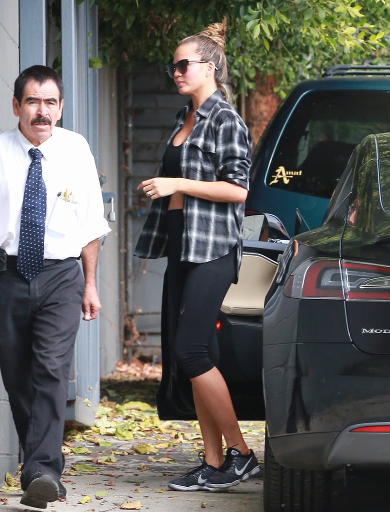 Chrissy Teigen Shows Baby Bump in LA November 2015