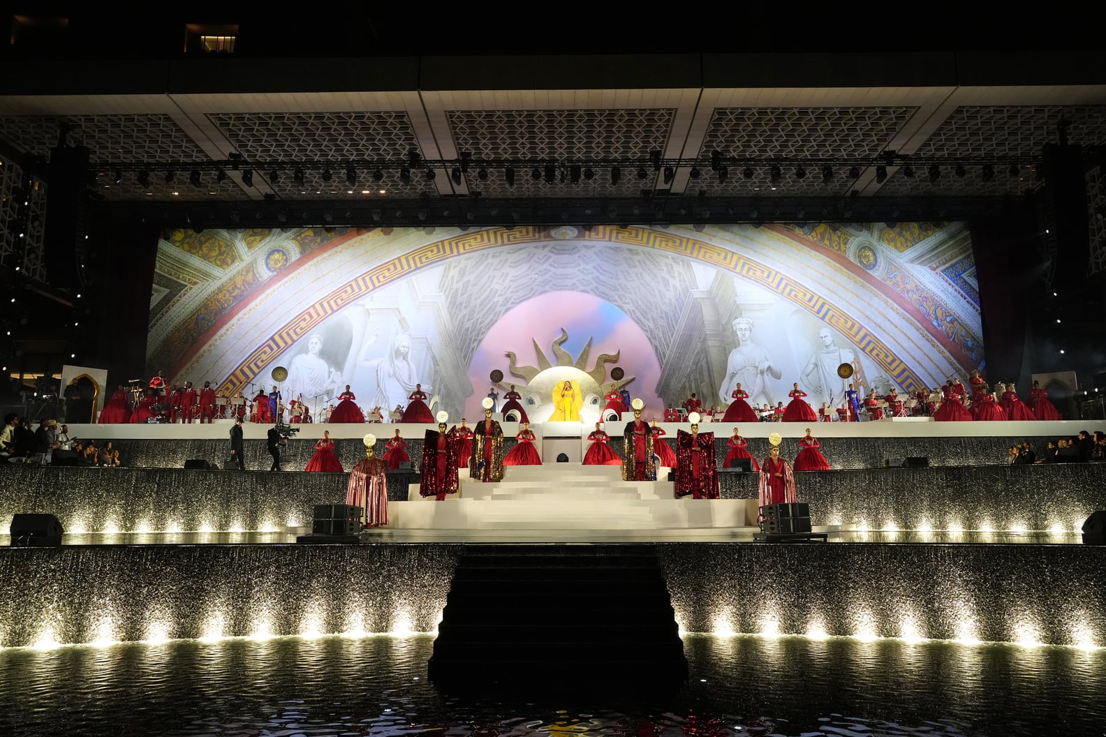 Beyoncé Atlantis The Royal Dubai Performance Pictures | PS Entertainment